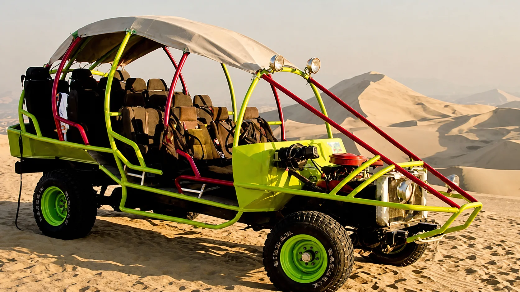 Dune buggy tour in the Usaka desert near Nazca